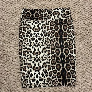 Leopard pencil skirt
